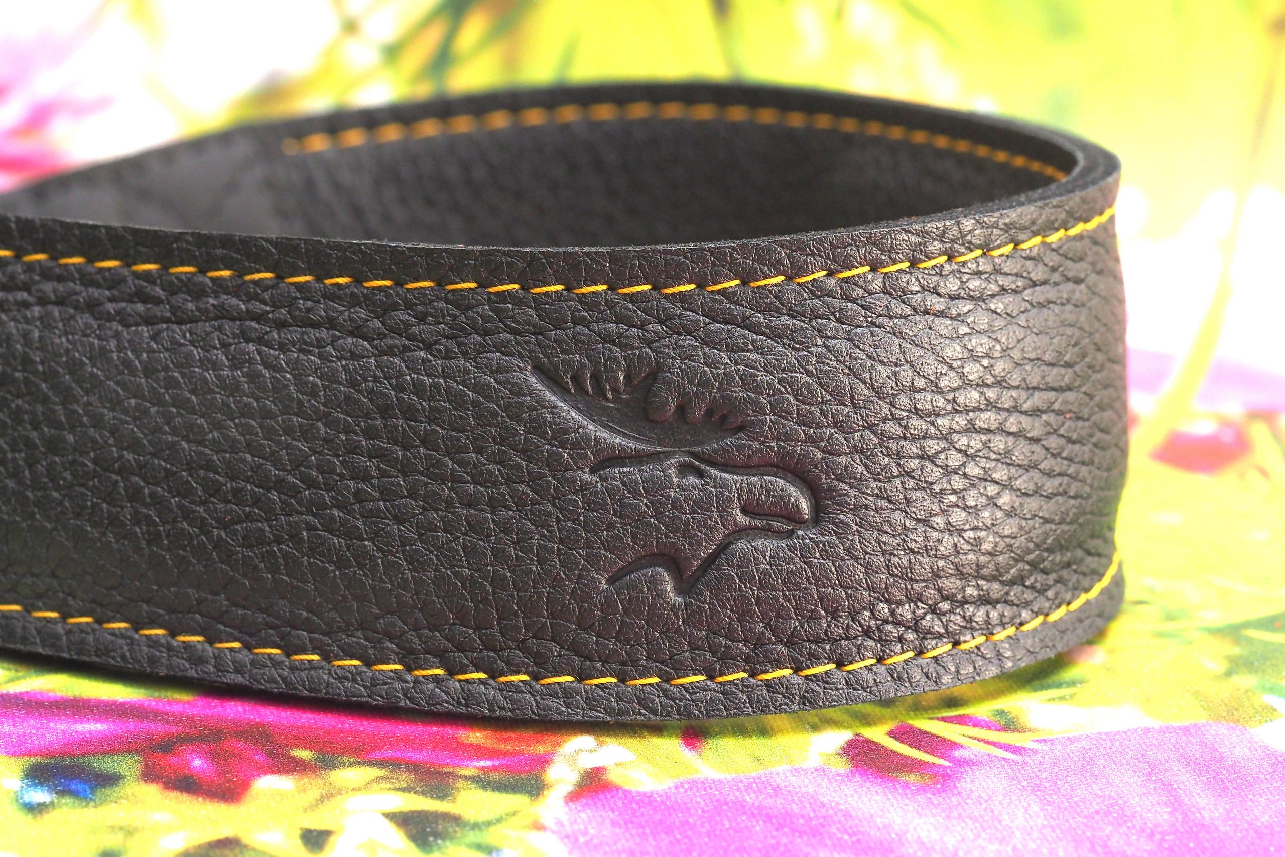 Edition 50 mm black stitching yellow - Image 3